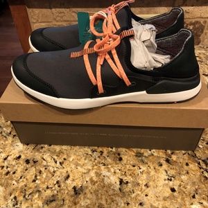 Olukai Miki Li Pavement Women's Size 8.5
